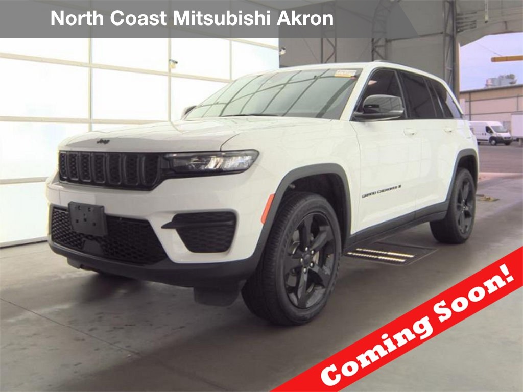 2023 Jeep Grand Cherokee Altitude's photo