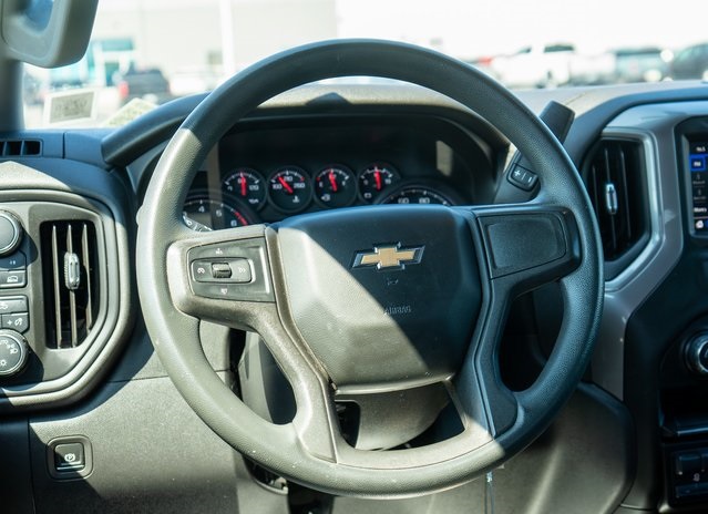 2020 Chevrolet Silverado 1500 Custom photo 7
