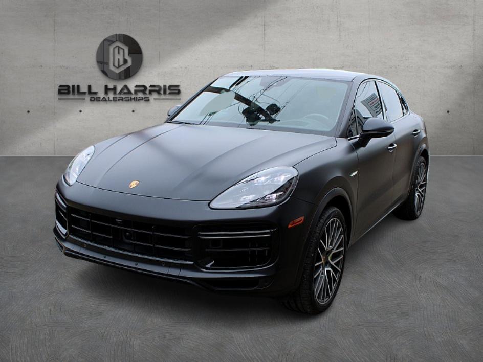 2020 Porsche Cayenne Coup Turbo S E-Hybrid's photo