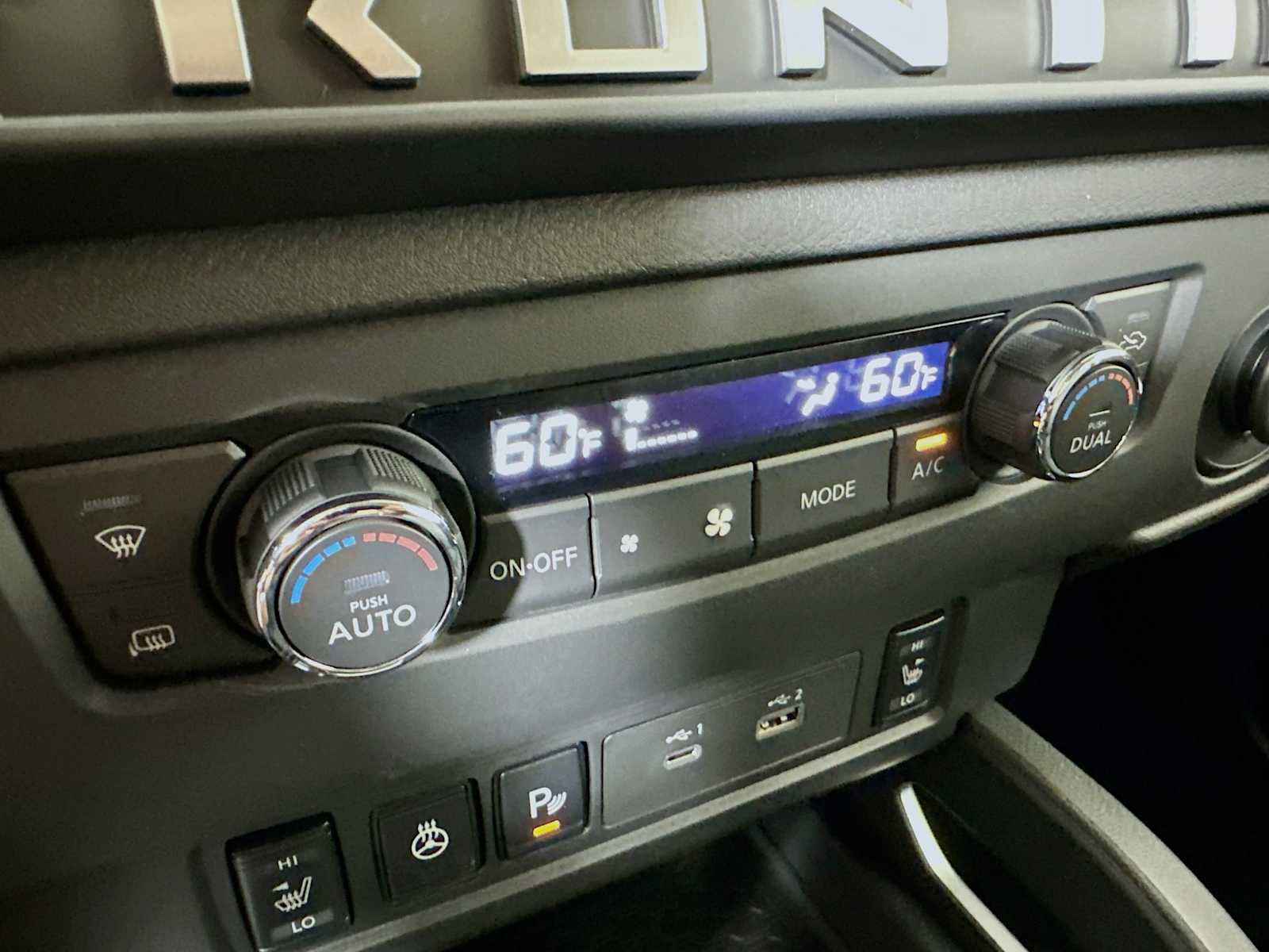 2025 Nissan Frontier SV photo 13