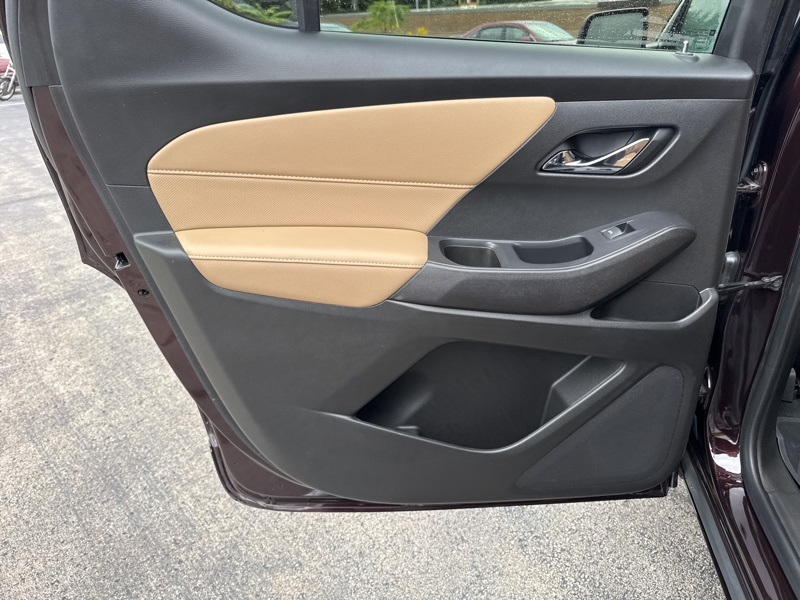 2022 Chevrolet Traverse Premier photo 33