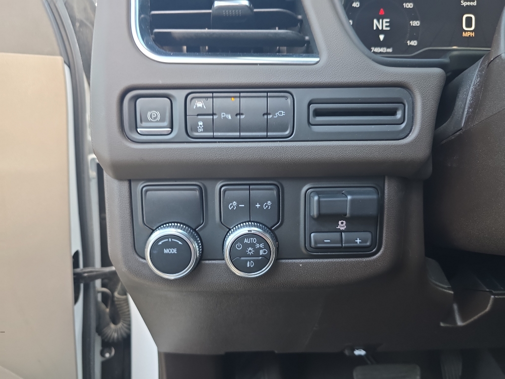 2022 Gmc Yukon 1500 SLE photo 16