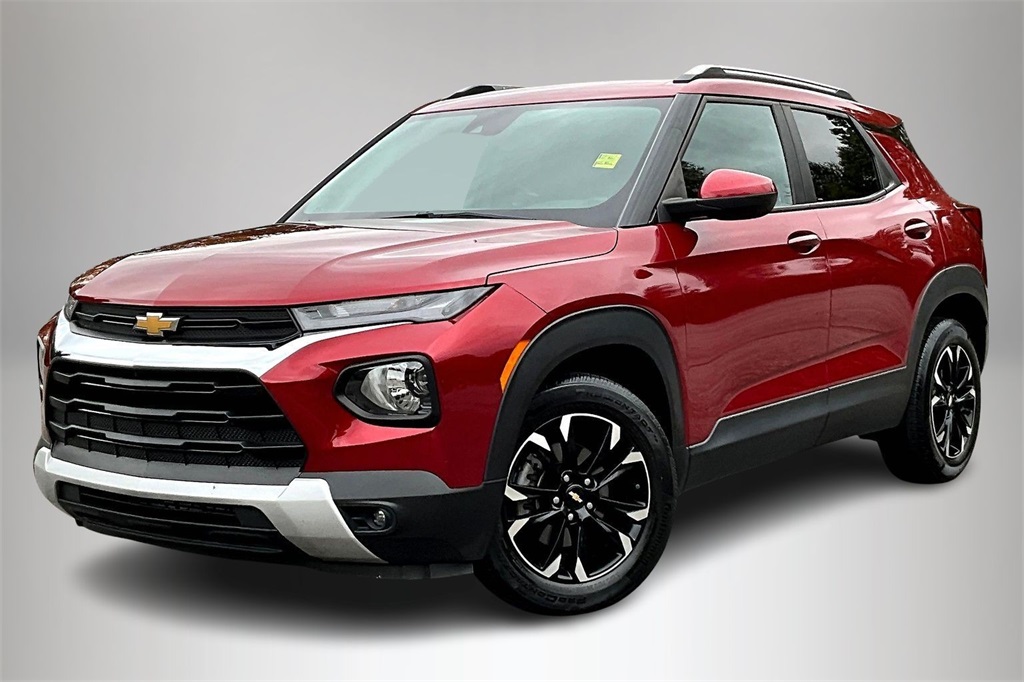 2021 Chevrolet Trailblazer LT photo 2