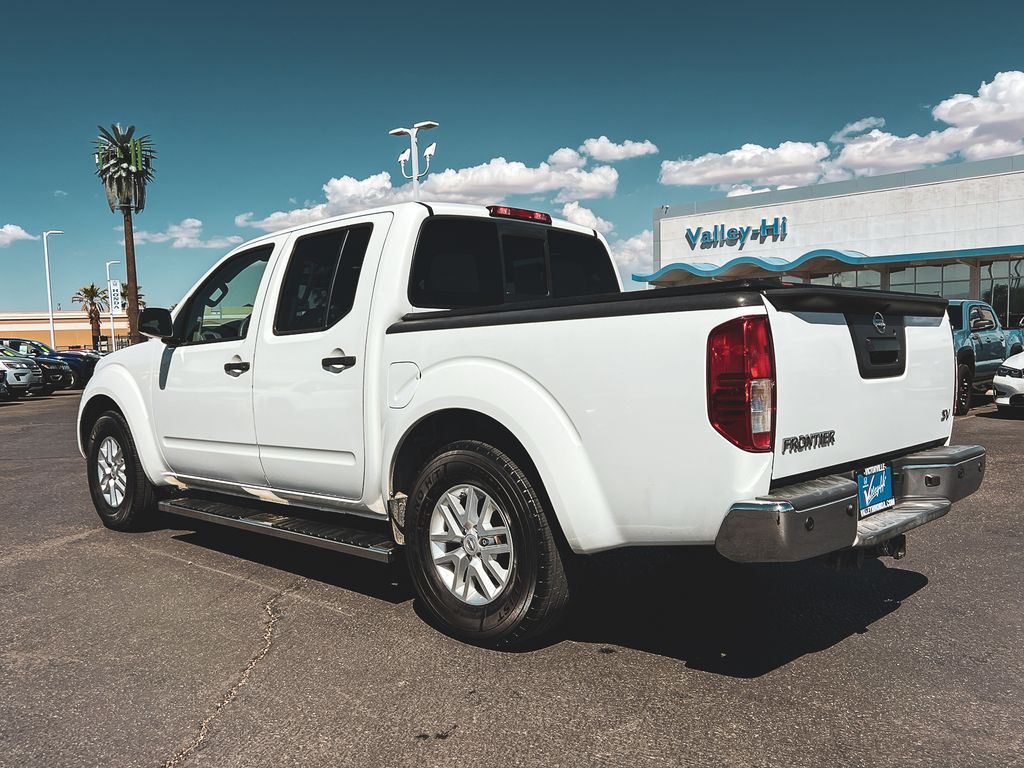 2017 Nissan Frontier SV photo 9