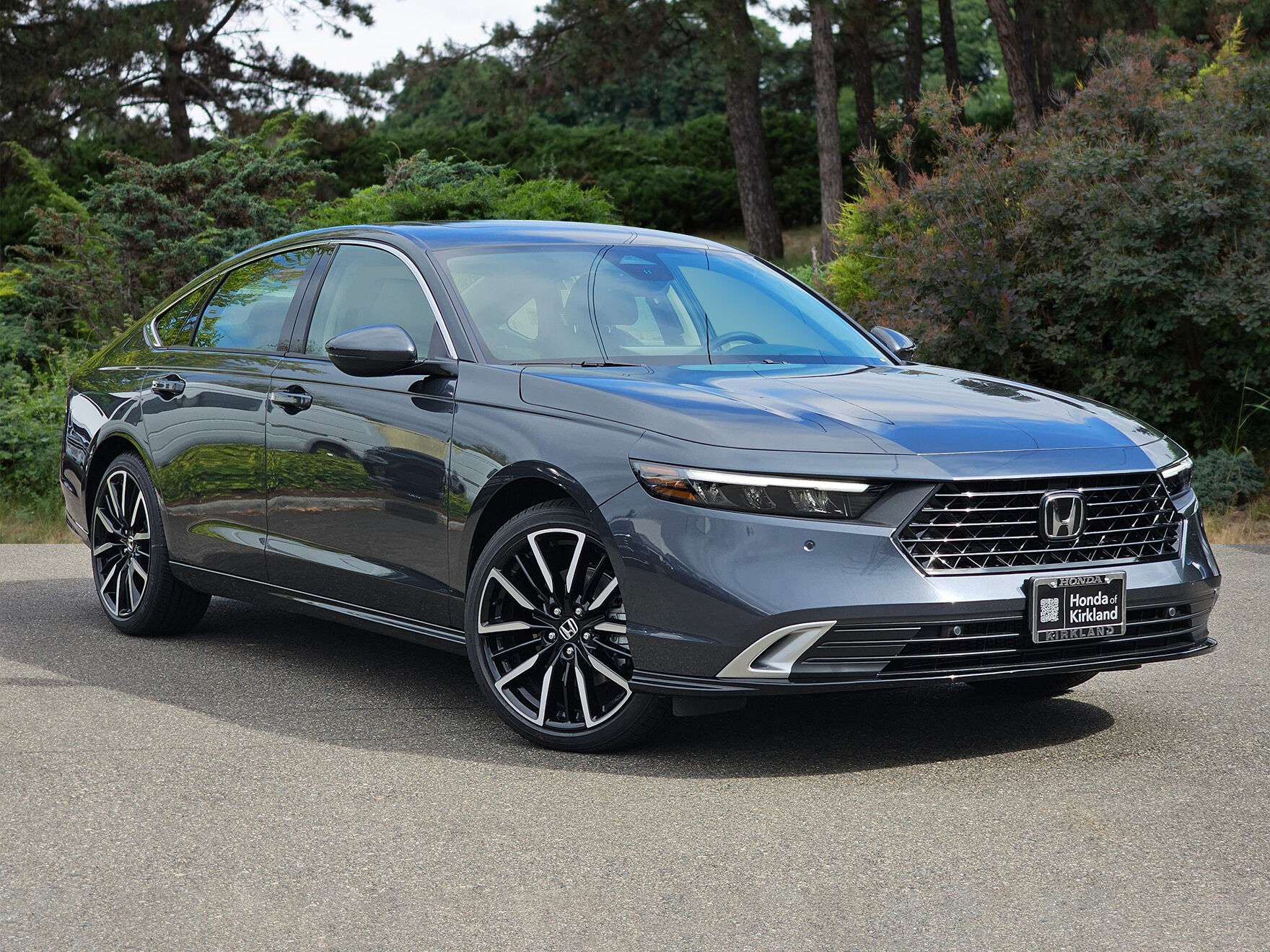 2025 Honda Accord Hybrid Touring's photo