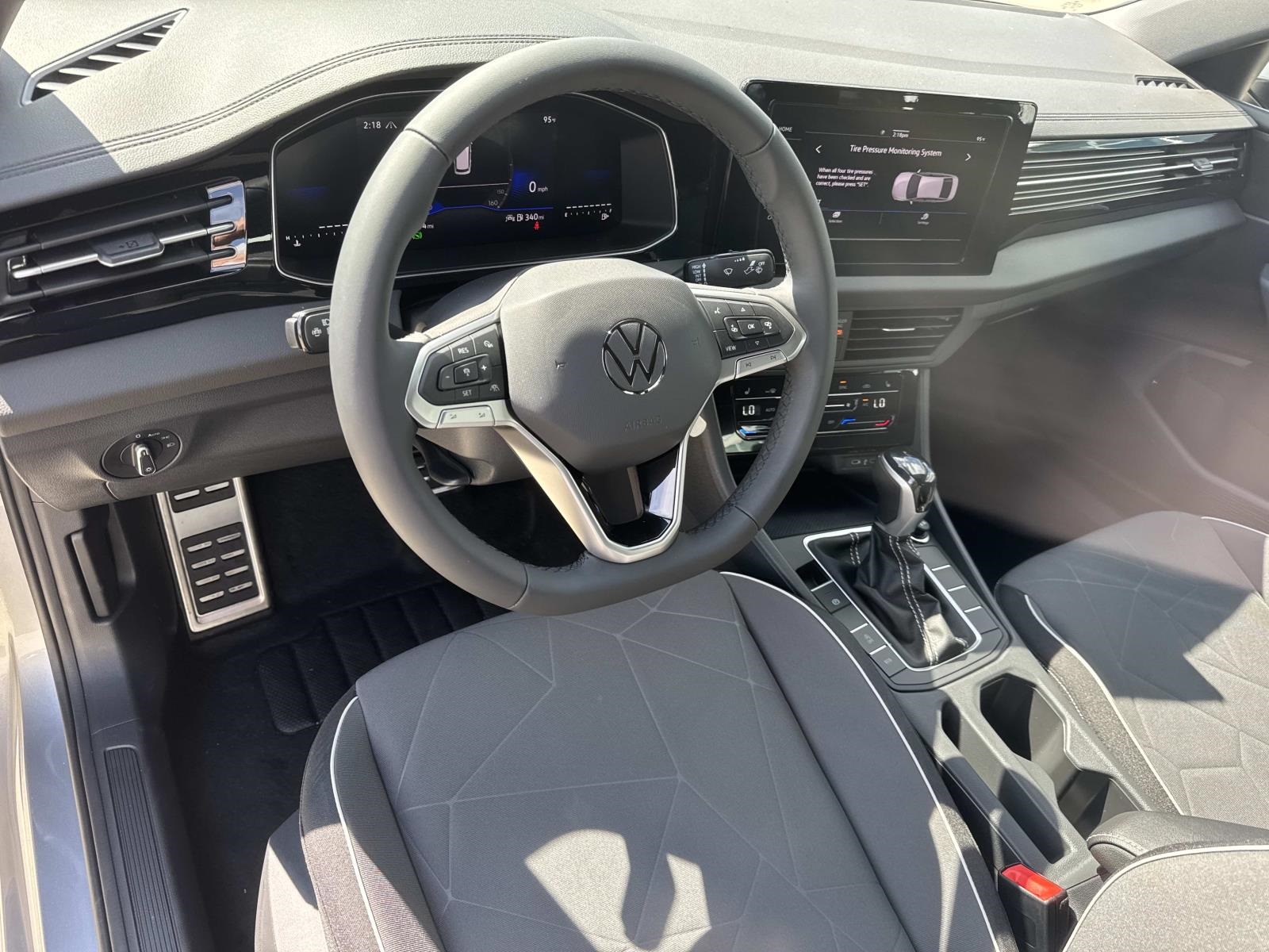 2026 Volkswagen Jetta 1.5T Sport photo 9