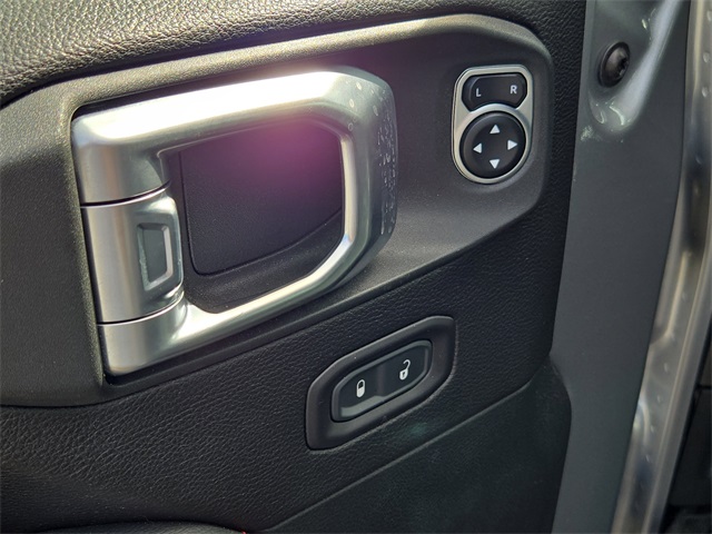 2020 Jeep Gladiator Rubicon photo 15