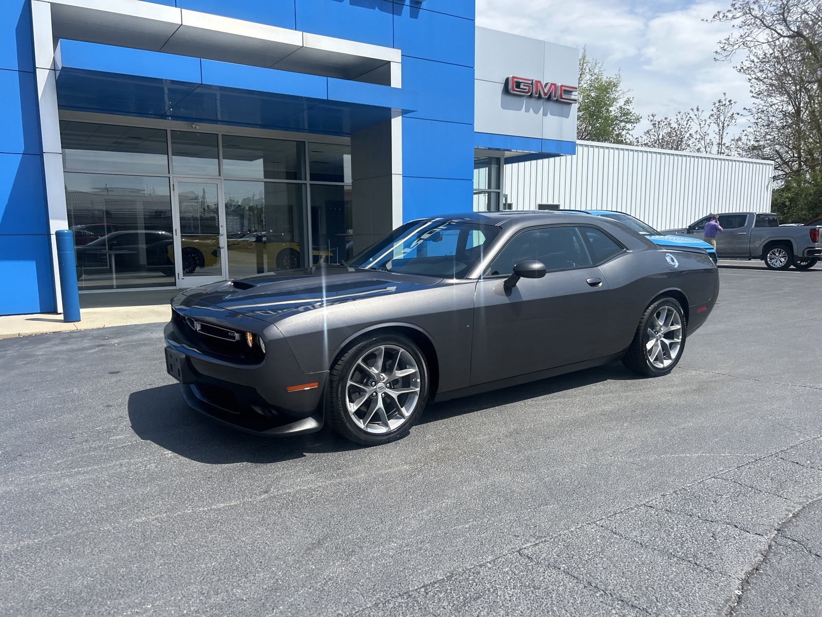 2023 Dodge Challenger GT photo 2