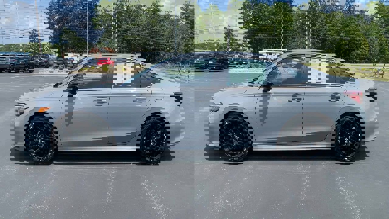 2025 Honda Civic Sport photo 4