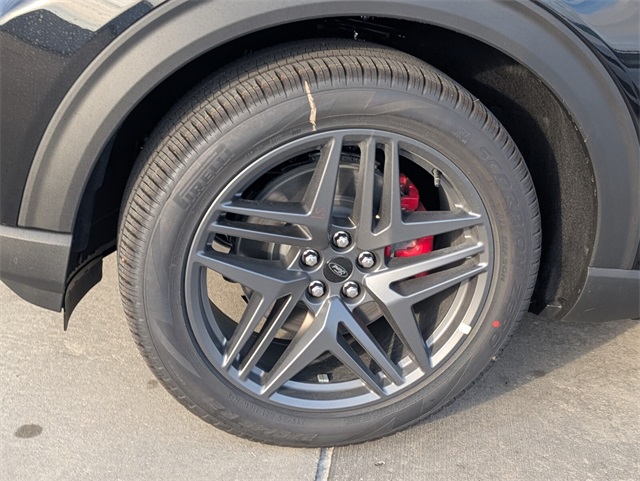 2026 Ford Explorer ST photo 3