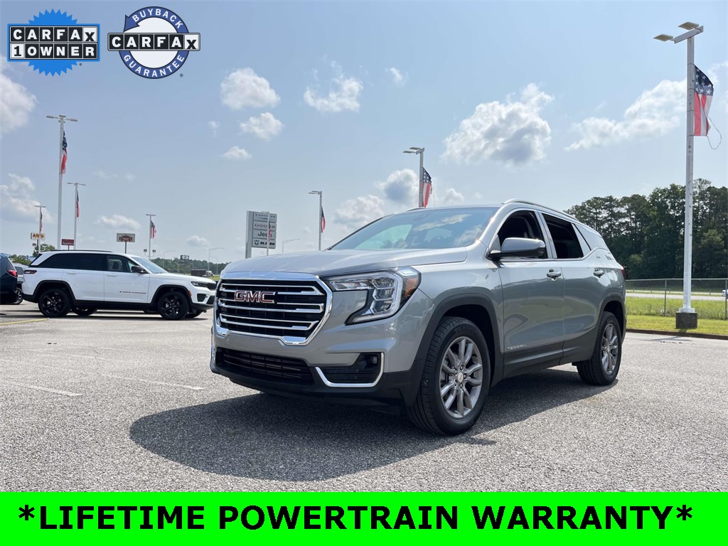 2024 Gmc Terrain SLT photo 2
