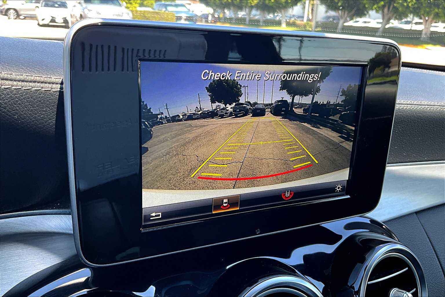 2017 Mercedes Benz C 300 photo 26