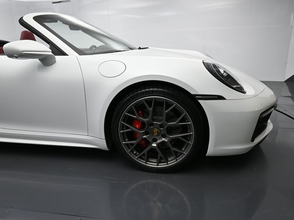 2024 Porsche 911 4S photo 18