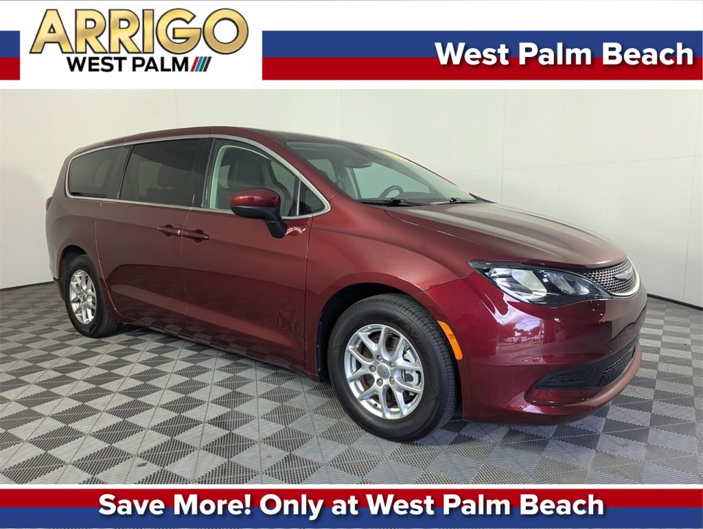 CHRYSLER VOYAGER LX's photo