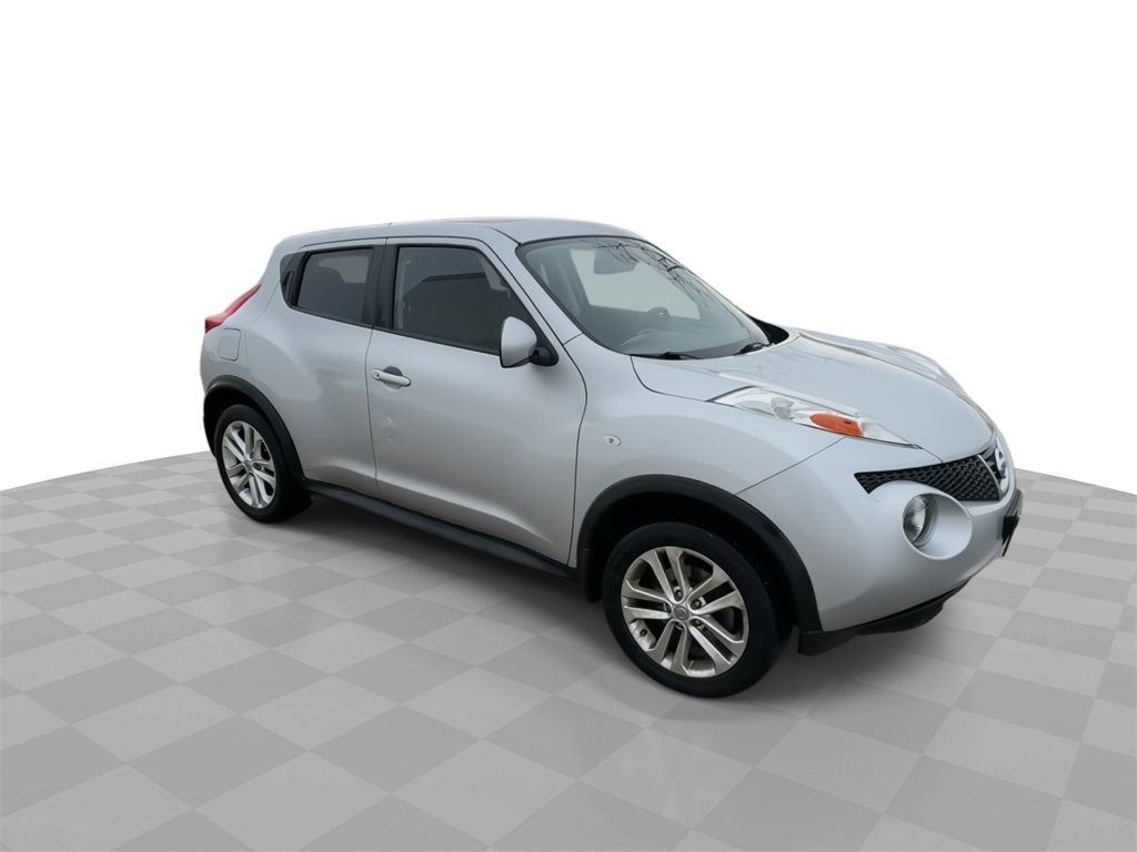 Used 2014 Nissan JUKE SV with VIN JN8AF5MV4ET482908 for sale in West Allis, WI