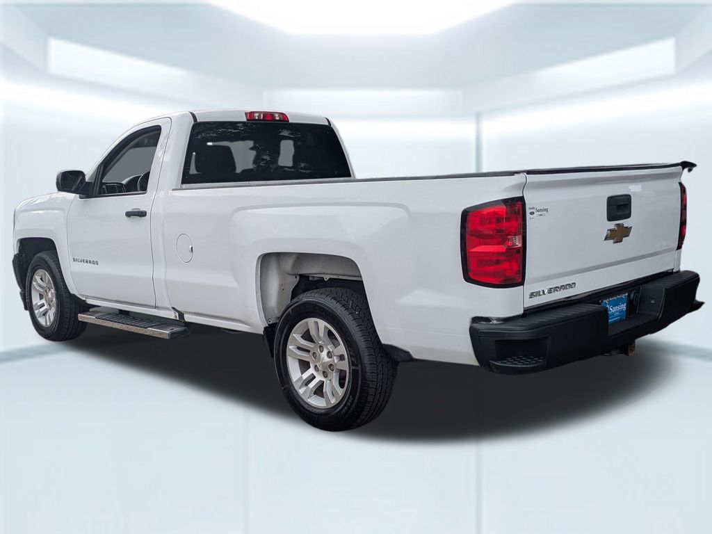 2017 Chevrolet Silverado 1500 photo 3