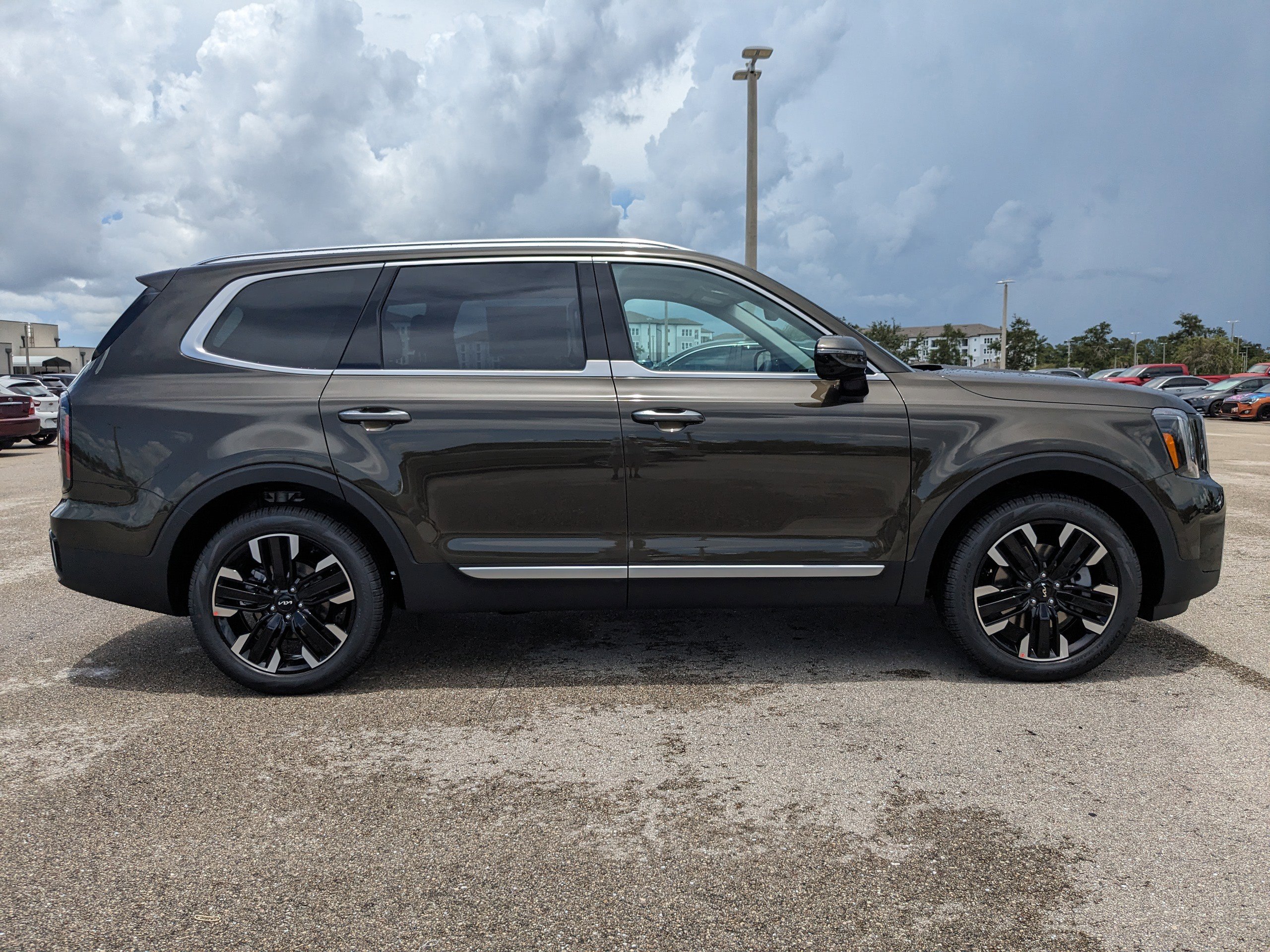 2025 Kia Telluride X-Line X-Pro photo 3