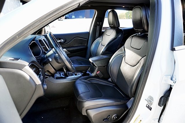 2021 Jeep Cherokee Latitude Lux photo 12