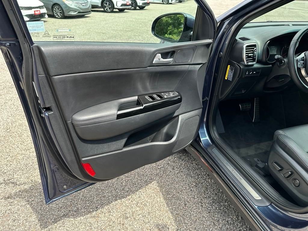 2022 Kia Sportage Nightfall Edition photo 10