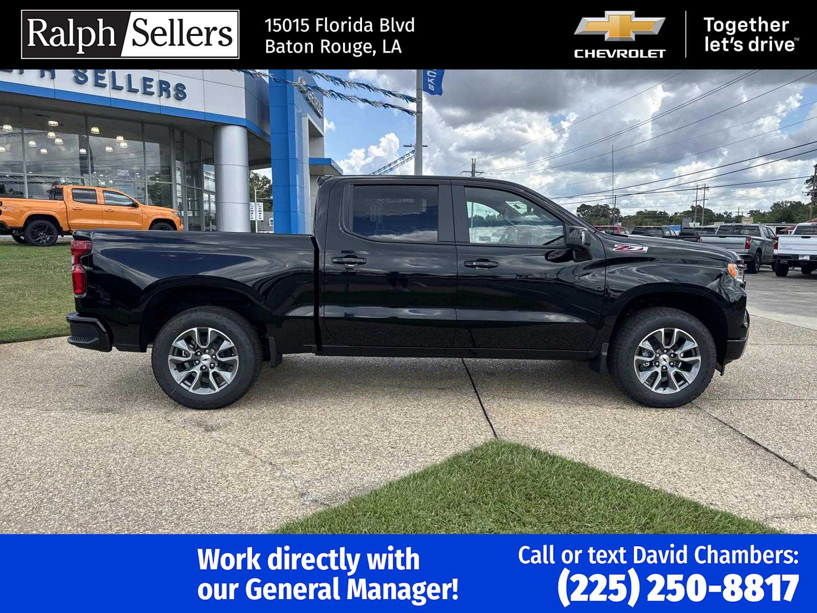 2026 Chevrolet Silverado 1500 RST photo 3