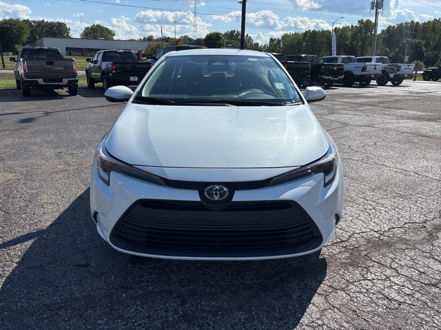 2024 Toyota Corolla LE photo 9