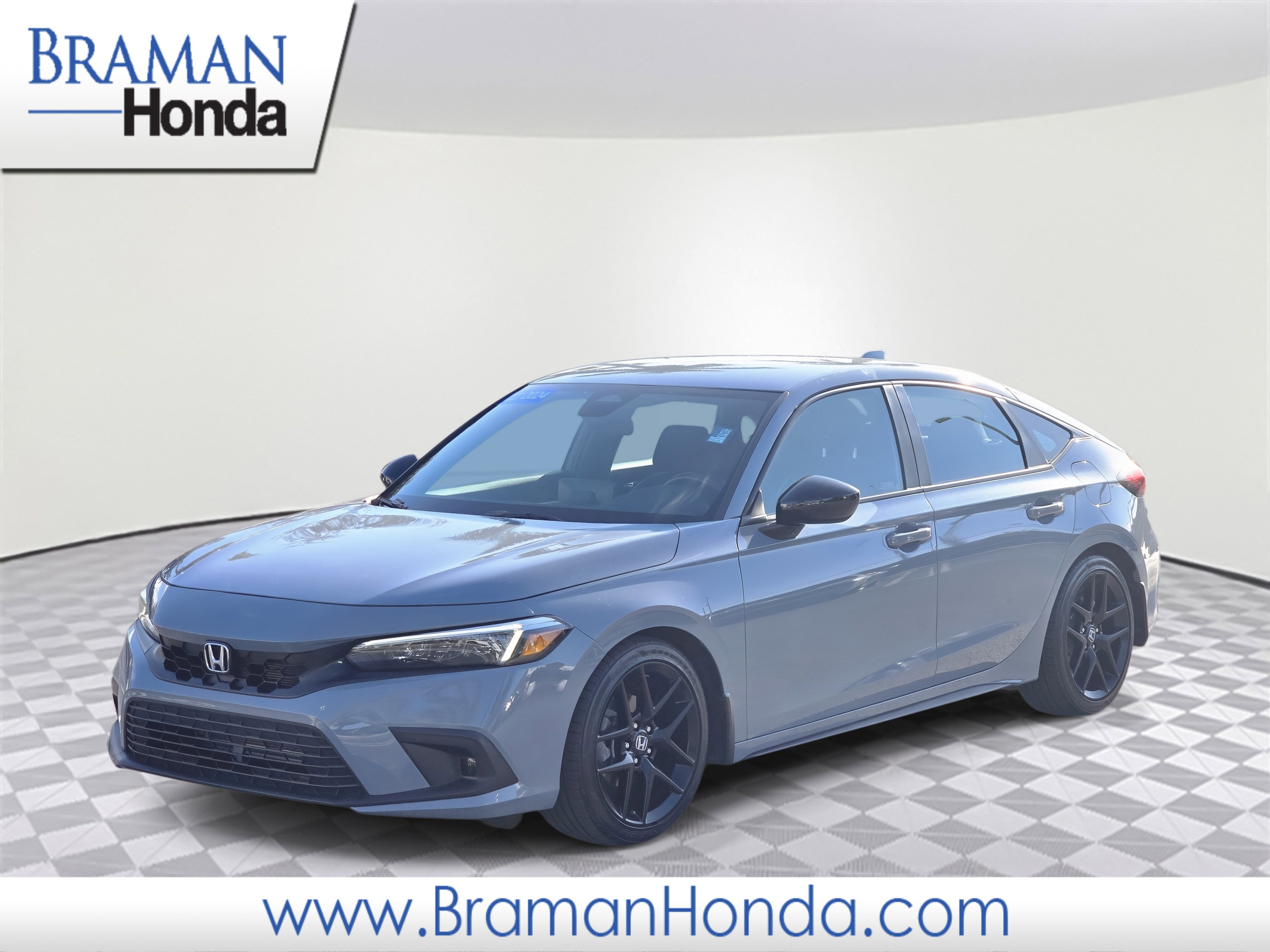 2024 Honda Civic Hatchback Sport's photo