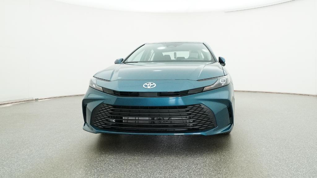 2025 Toyota Camry LE photo 3