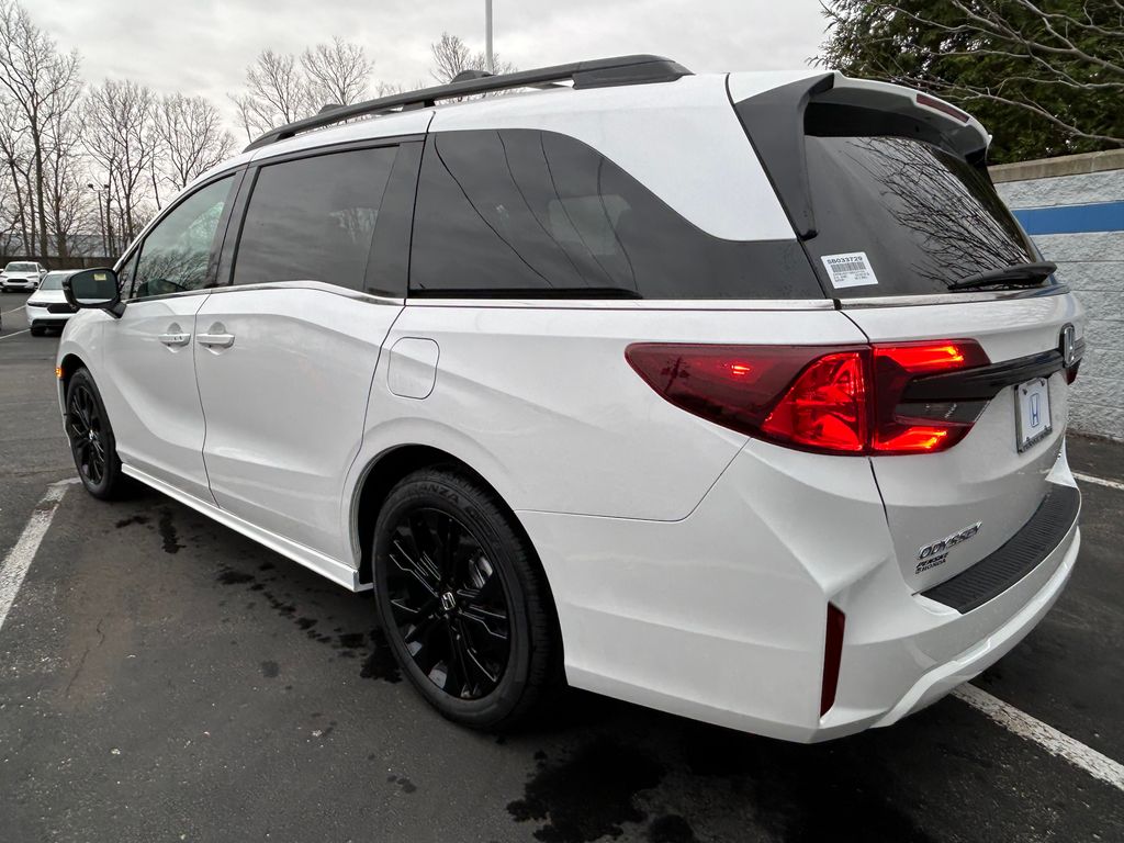 2026 Honda Odyssey photo 3