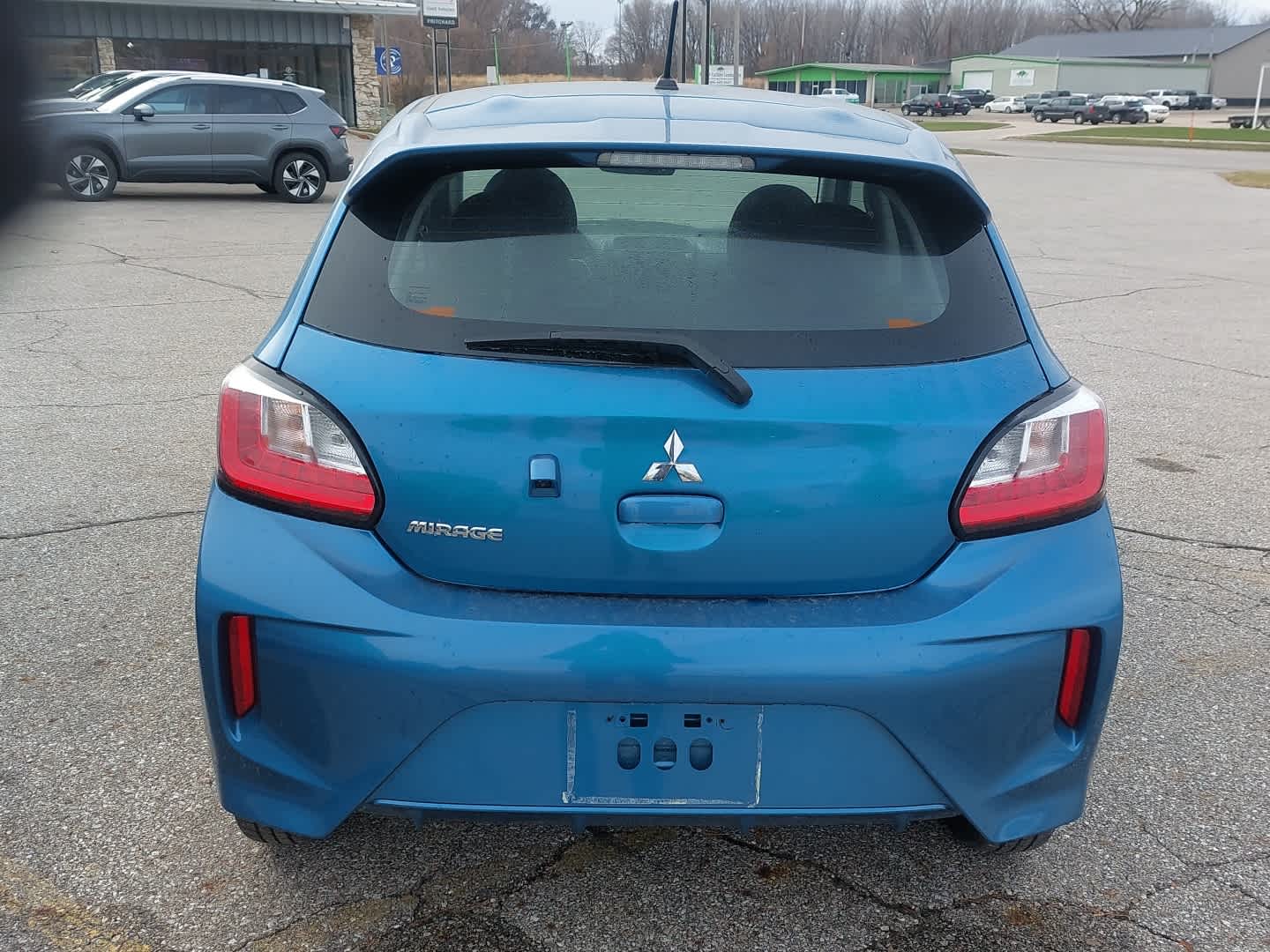 2024 Mitsubishi Mirage ES photo 3