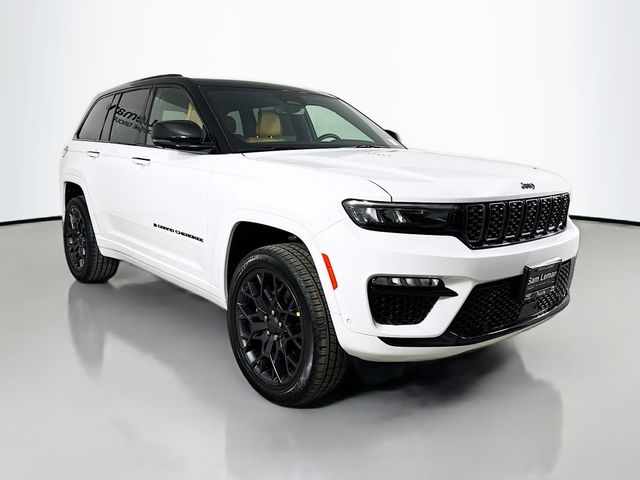 2025 Jeep Grand Cherokee Summit's photo