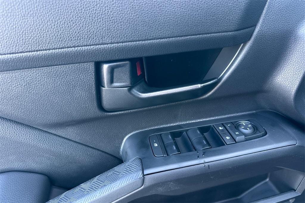 2025 Toyota Tacoma SR5 4x4 Double Cab photo 11