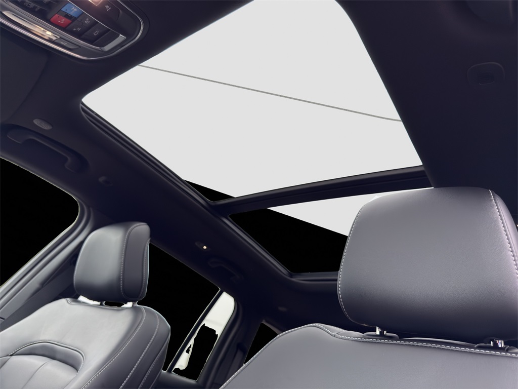 2025 Jeep Grand Cherokee Limited photo 26