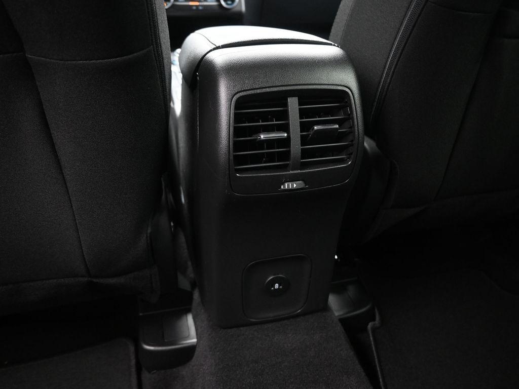 2025 Ford Escape Active photo 17