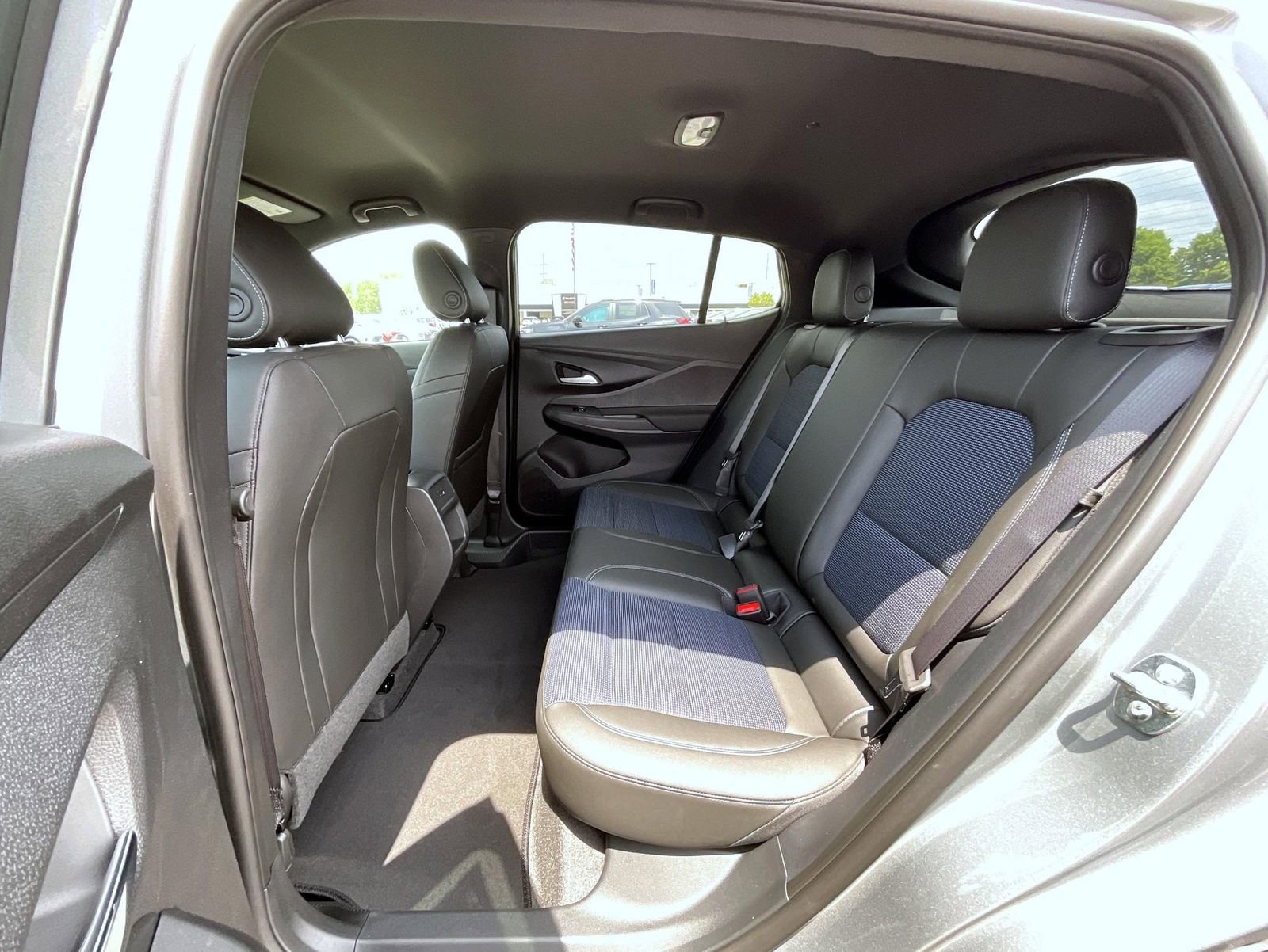2025 Buick Envista Preferred photo 19