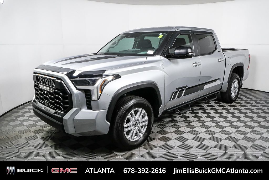 2024 Toyota Tundra SR5's photo