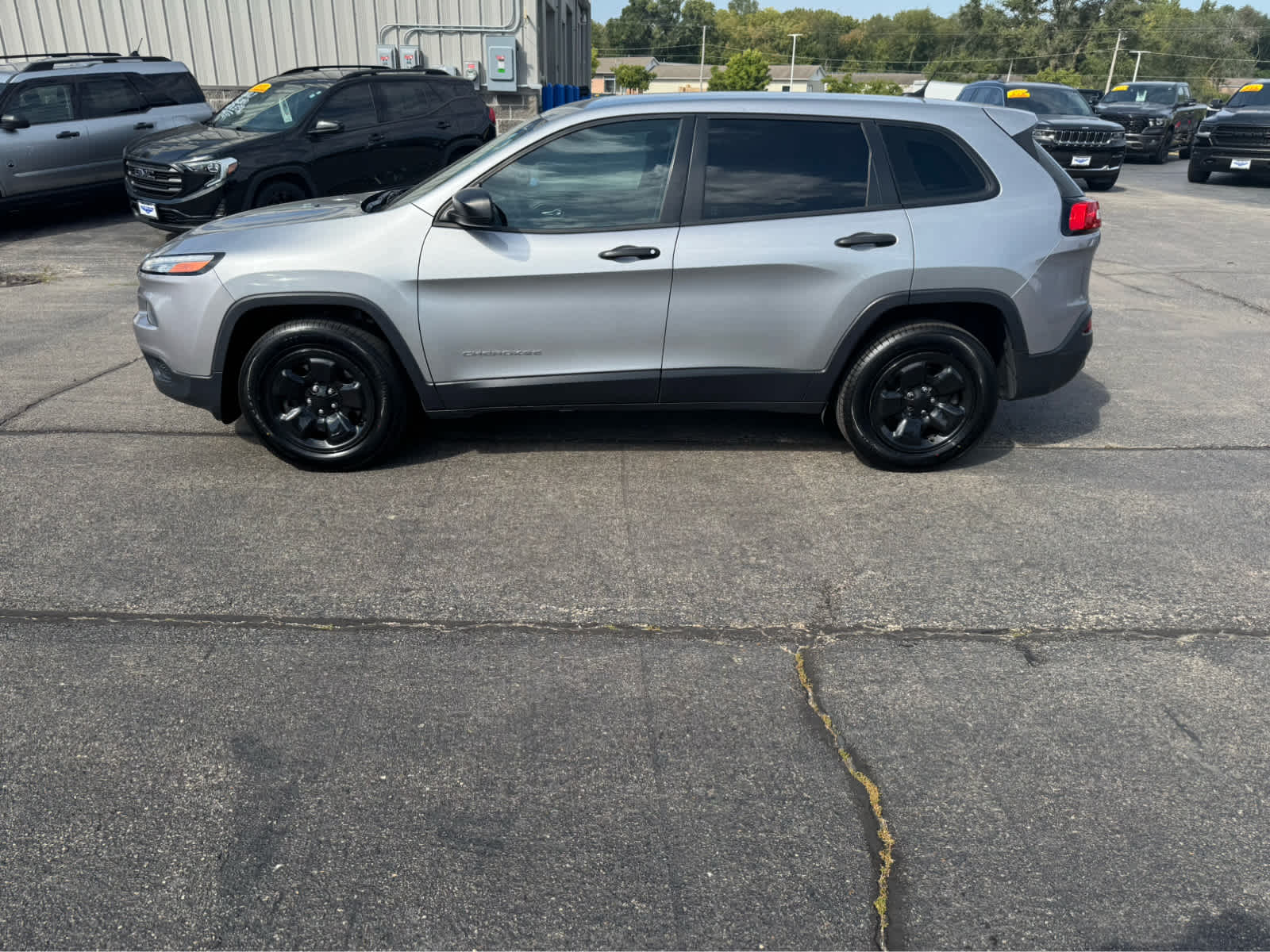 2015 Jeep Cherokee Sport photo 6