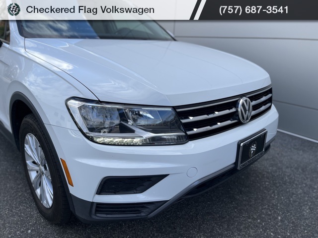 2019 Volkswagen Tiguan S photo 2
