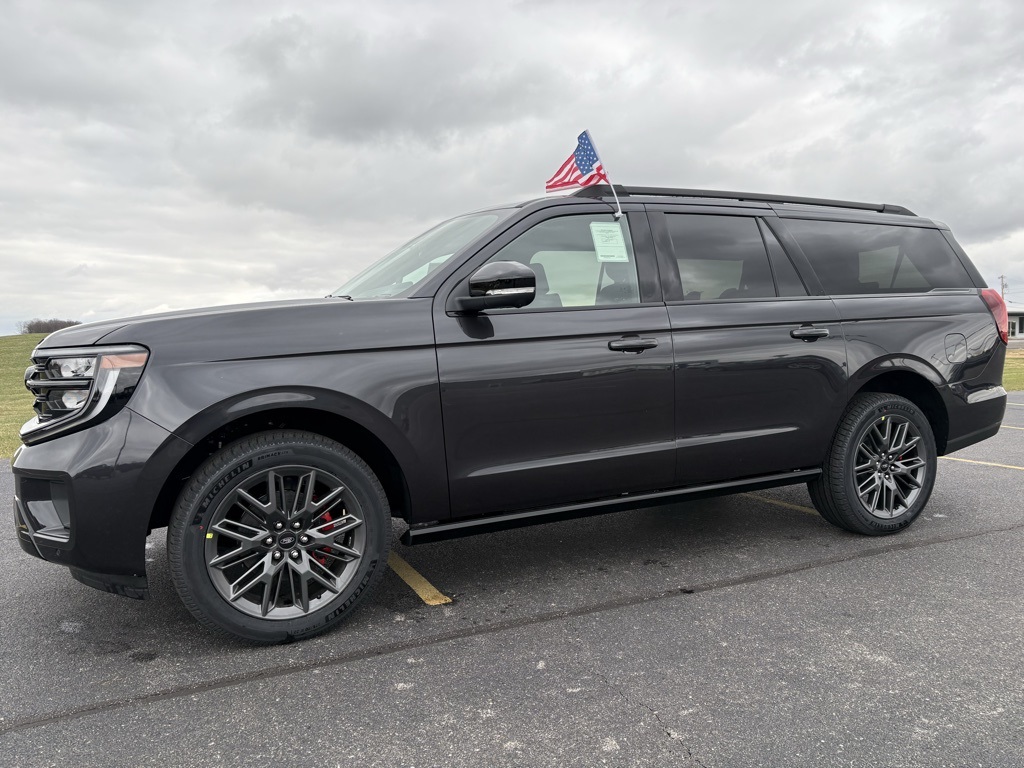 2025 Ford Expedition Platinum's photo