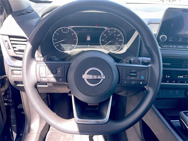 2024 Nissan Rogue SV photo 4