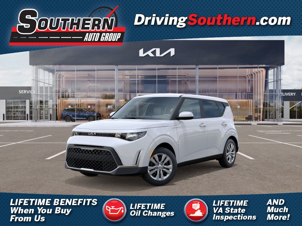 2025 Kia Soul LX's photo