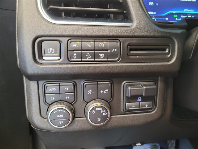 2022 Chevrolet Suburban Z71 photo 25