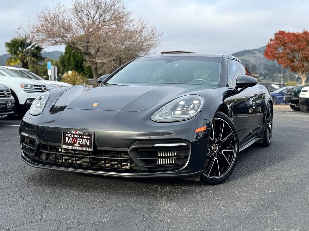 2021 Porsche Panamera Base photo 2