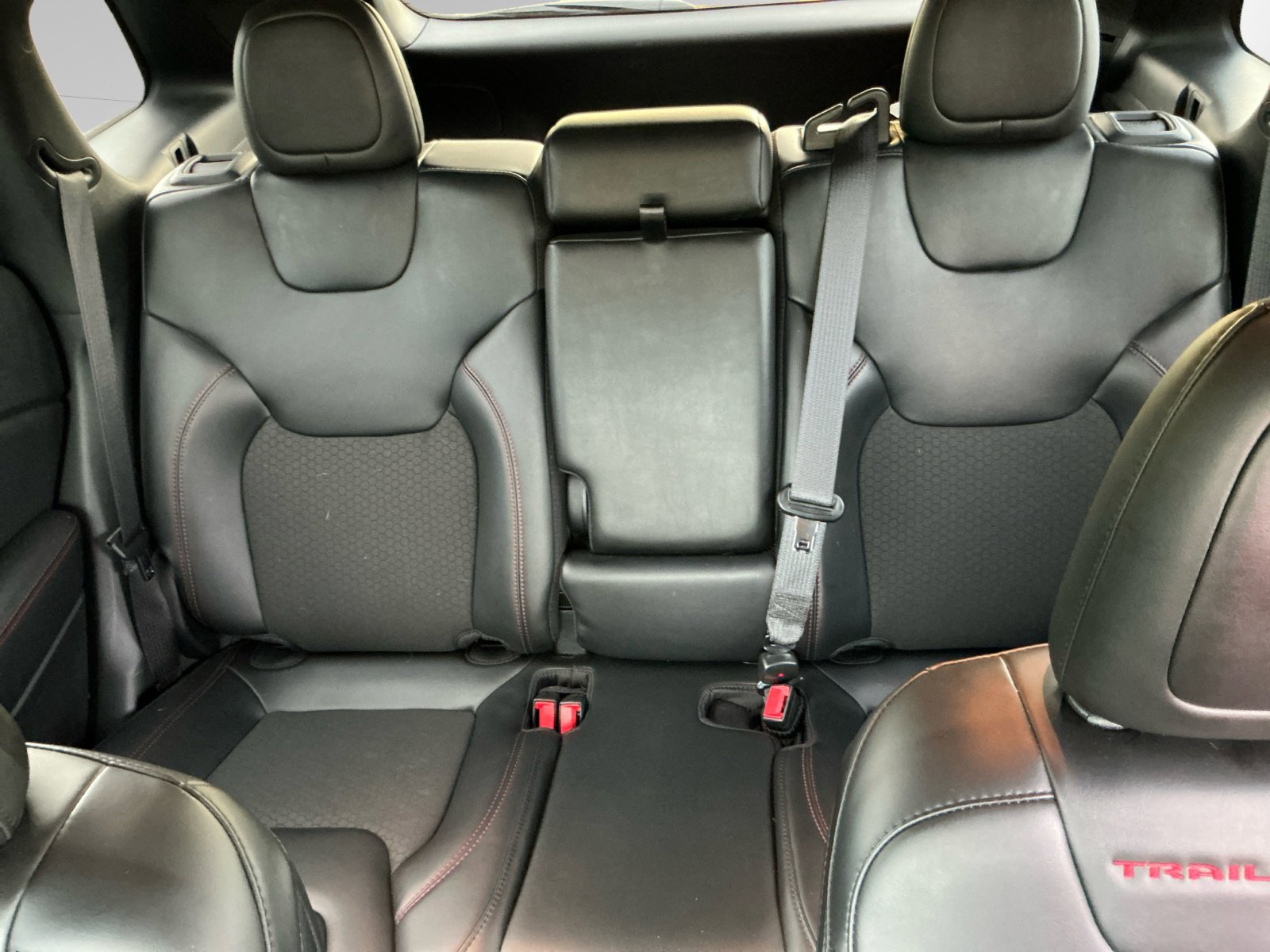 2021 Jeep Cherokee Trailhawk photo 14