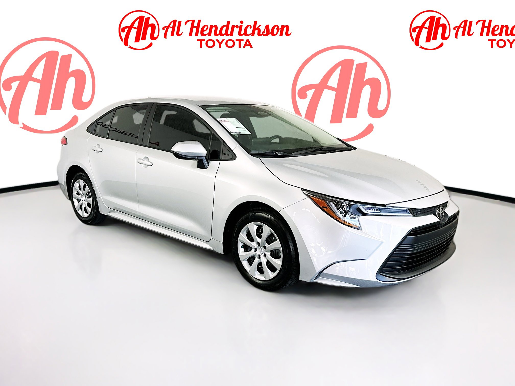 2025 Toyota Corolla LE's photo