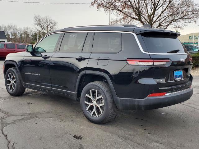 2024 Jeep Grand Cherokee Limited photo 4