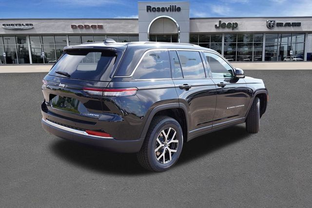 2025 Jeep Grand Cherokee Limited photo 3