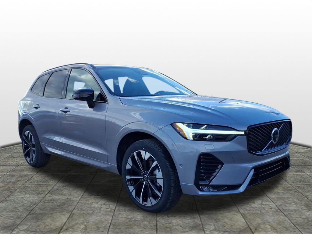 2026 Volvo XC60 Plus's photo