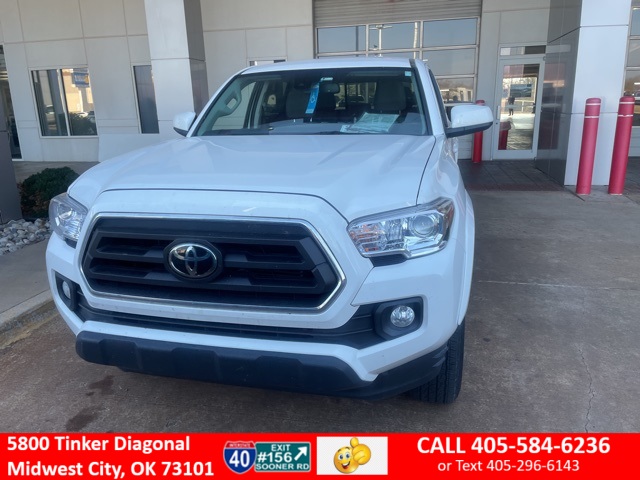 2020 Toyota Tacoma SR5's photo