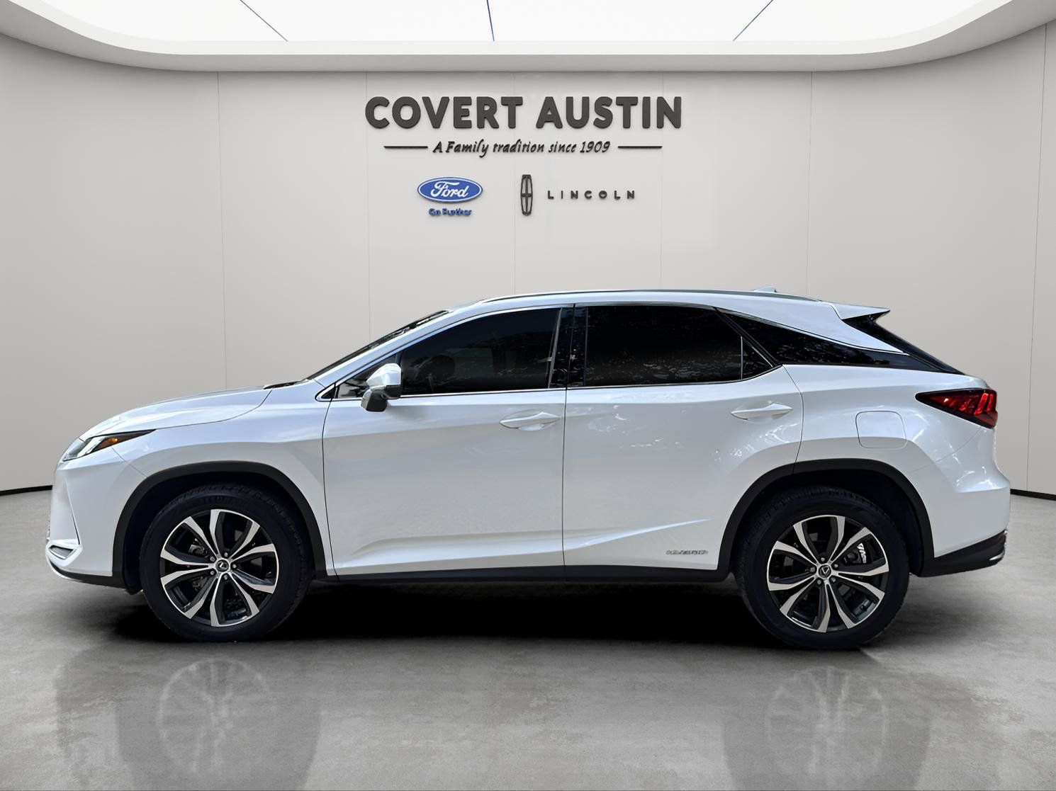2020 Lexus RX 450h Premium photo 2