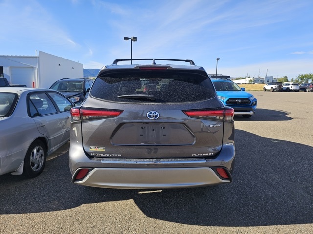 2021 Toyota Highlander Hybrid Platinum photo 5